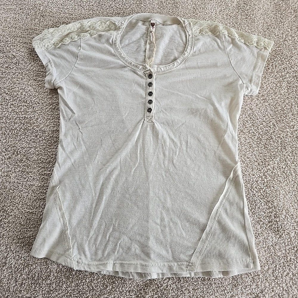 Poof Cream Short Sleeve Henley Top Lace Shoulder Detail Juniors T-shirt XL Y2K